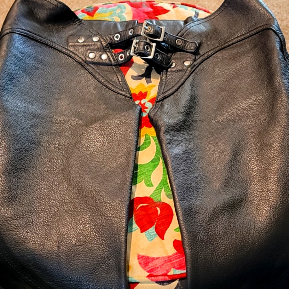 Leather riding chaps size M